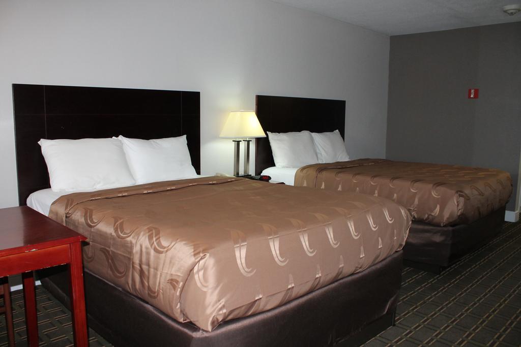 Quality Inn & Suites Port Arthur - Nederland Exterior photo