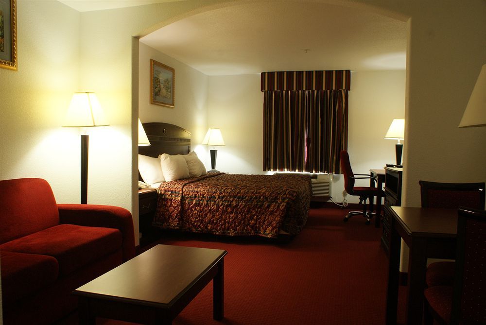 Quality Inn & Suites Port Arthur - Nederland Exterior photo