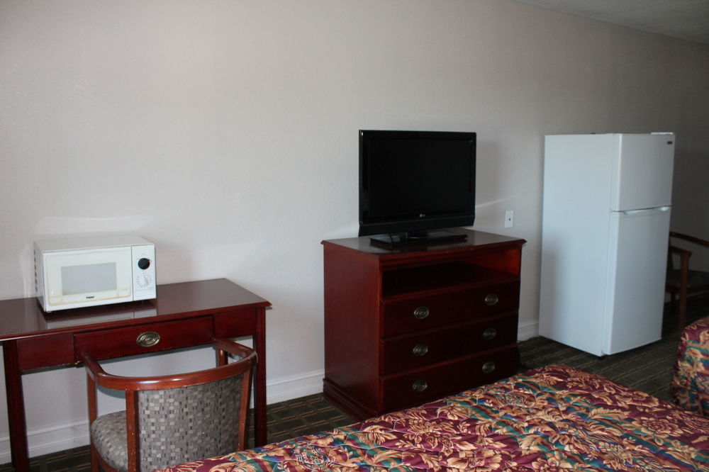 Quality Inn & Suites Port Arthur - Nederland Exterior photo