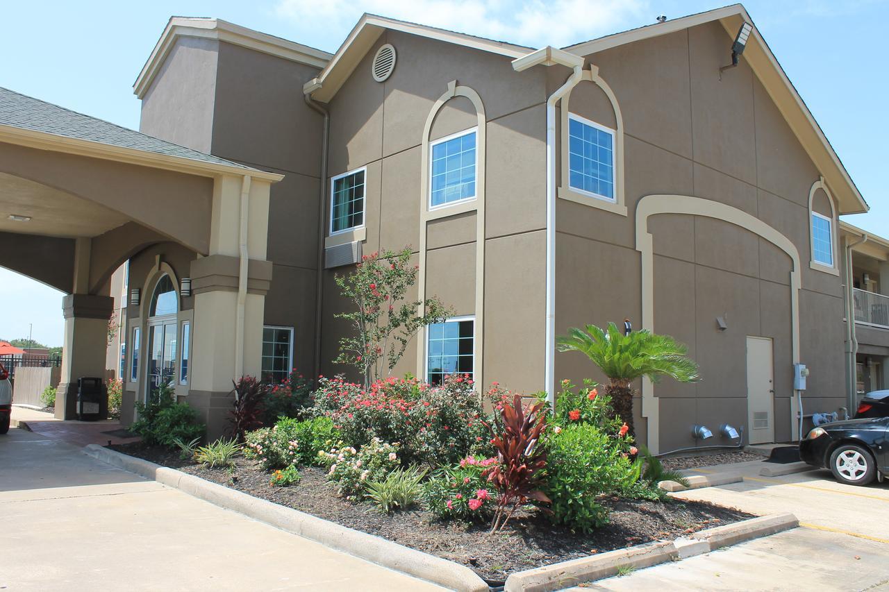 Quality Inn & Suites Port Arthur - Nederland Exterior photo